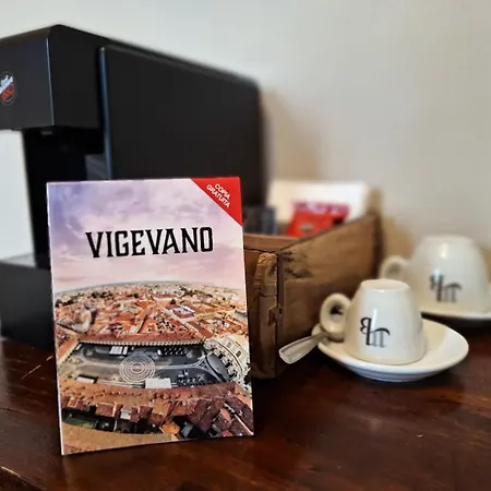 Cascina Mora Bassa 农家乐 维杰瓦诺